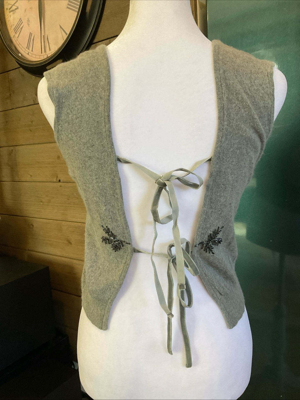 The Limited Light Gray Embellished V-Neck Sleeveless Sweater Vest - Picture 2 of 3